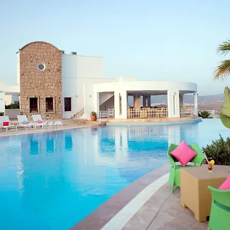 Important Group | Bd411 4 Bedroom Pool فيلة *